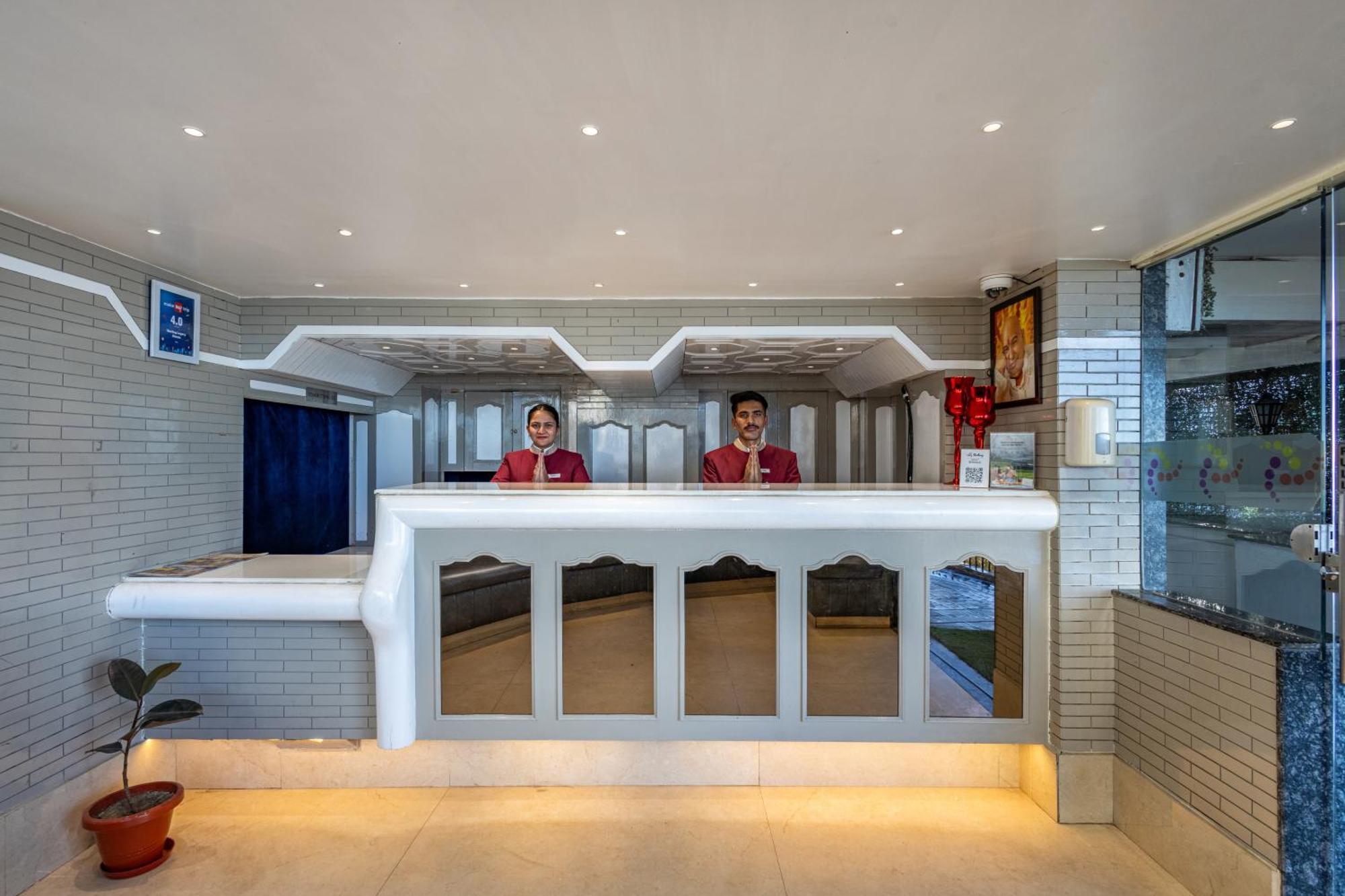 Sterling Legacy Shimla Hotel Ngoại thất bức ảnh